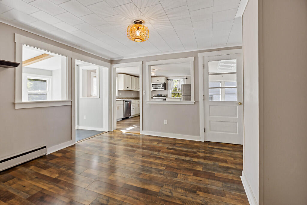 2058 N Belfast Avenue