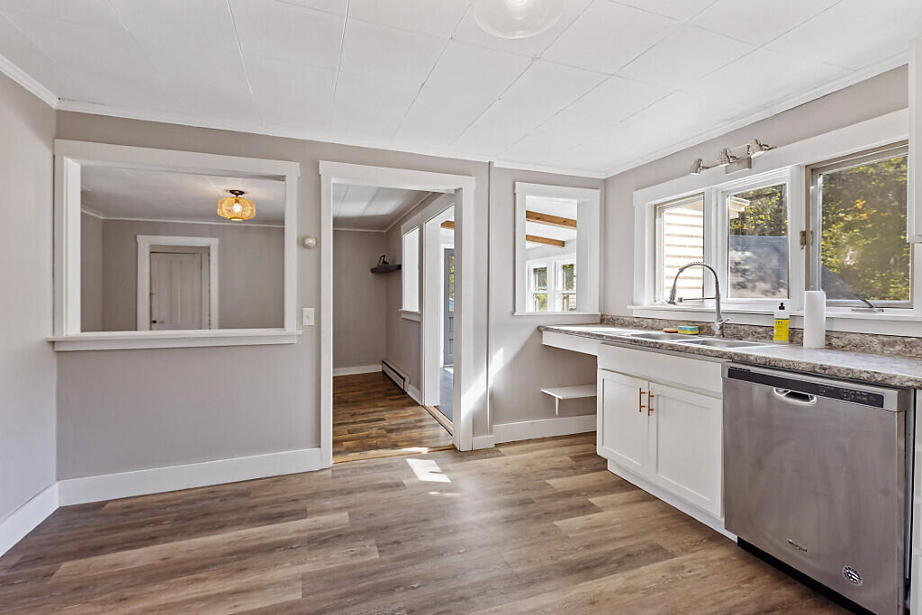 2058 N Belfast Avenue