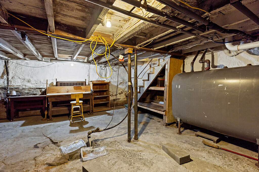 2058 N Belfast Avenue