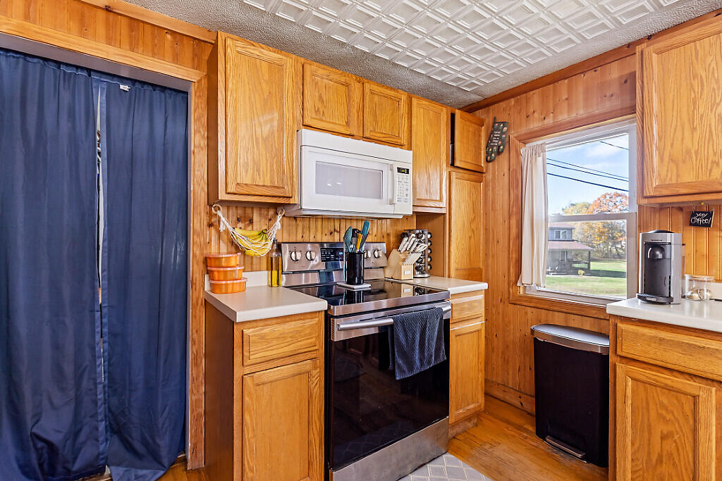 229 Highland Avenue