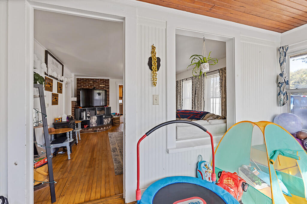 229 Highland Avenue