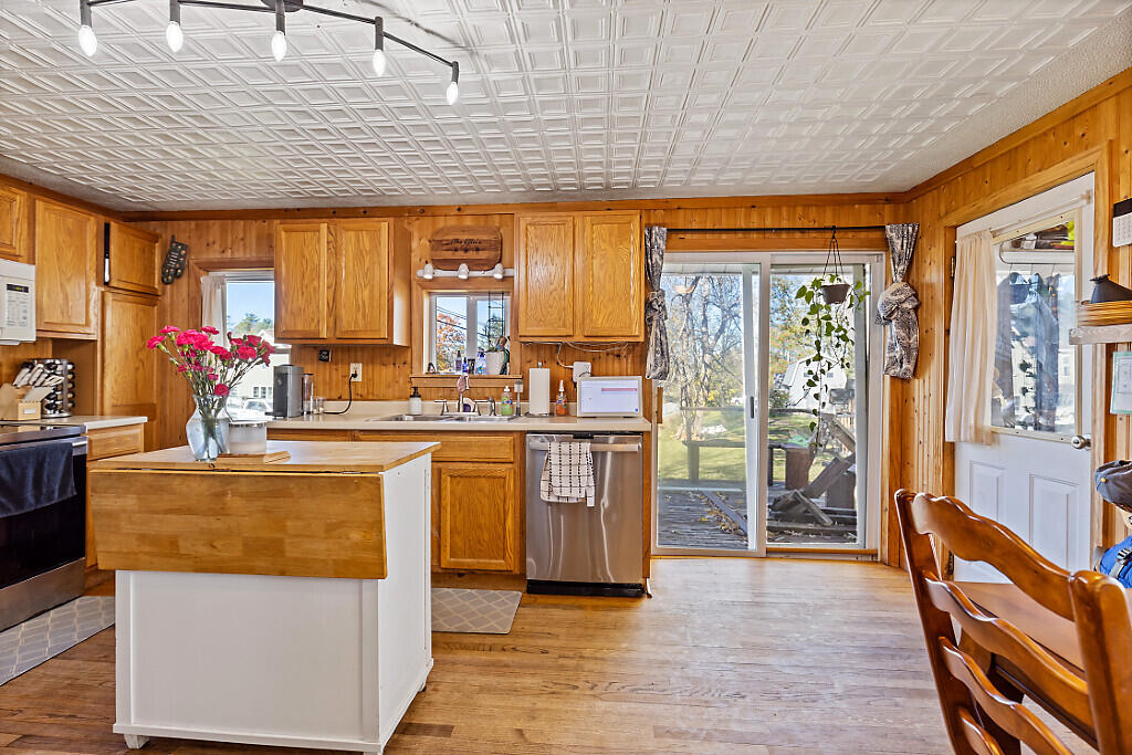 229 Highland Avenue