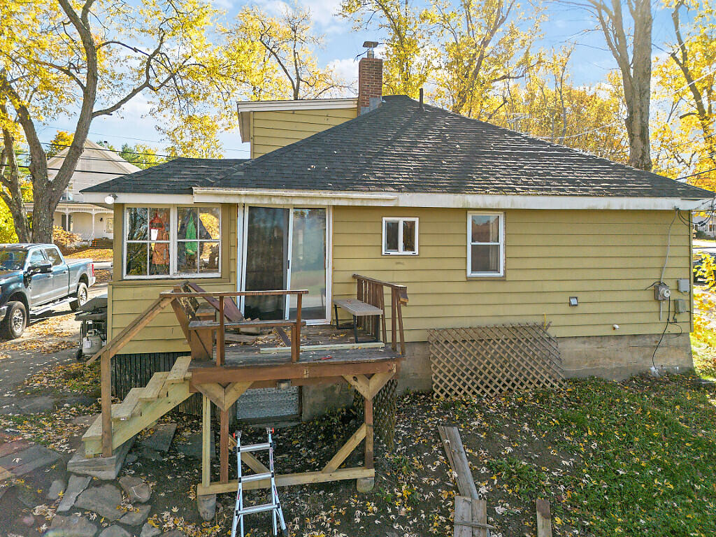 229 Highland Avenue