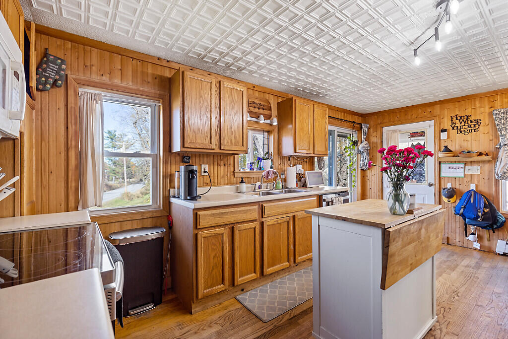 229 Highland Avenue