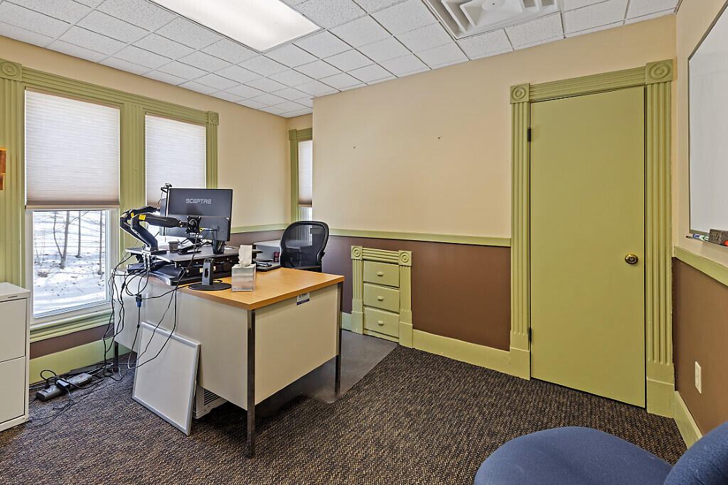 16 E Chestnut Street