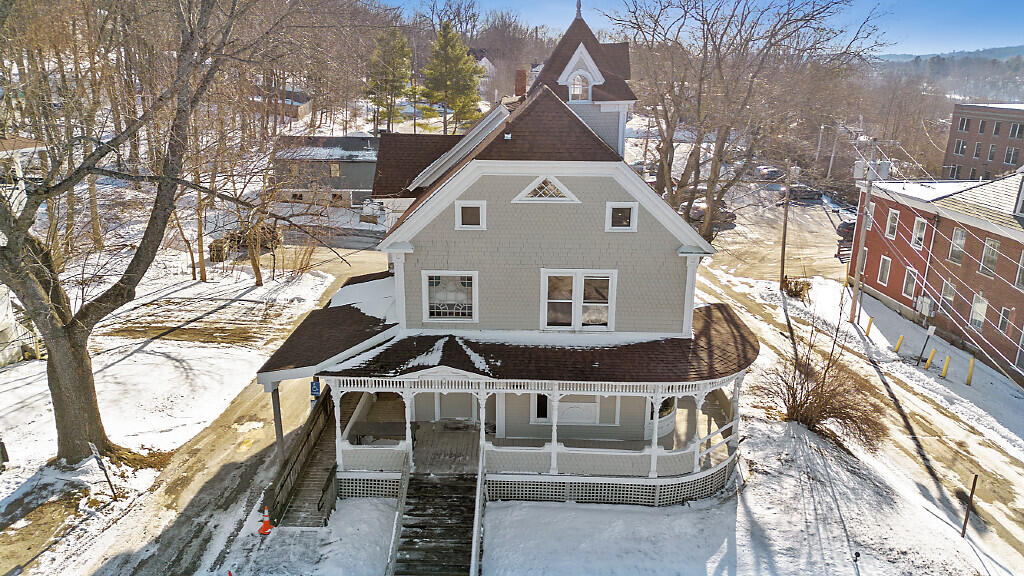 16 E Chestnut Street