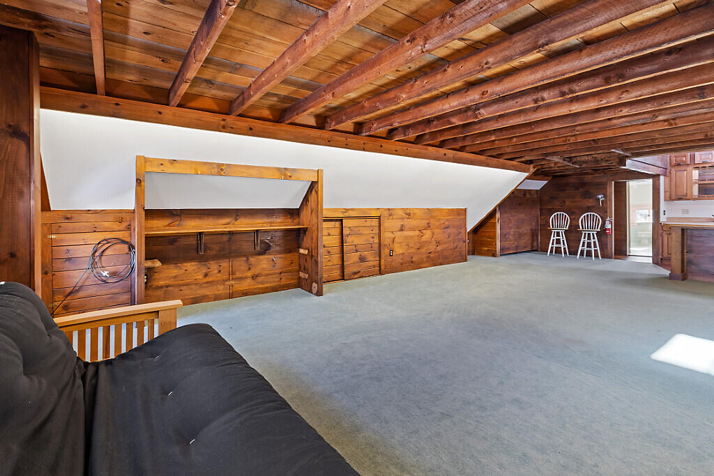 16 E Chestnut Street