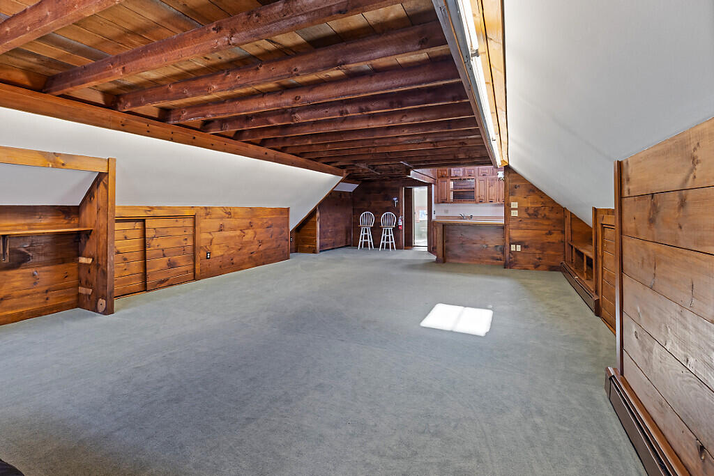 16 E Chestnut Street