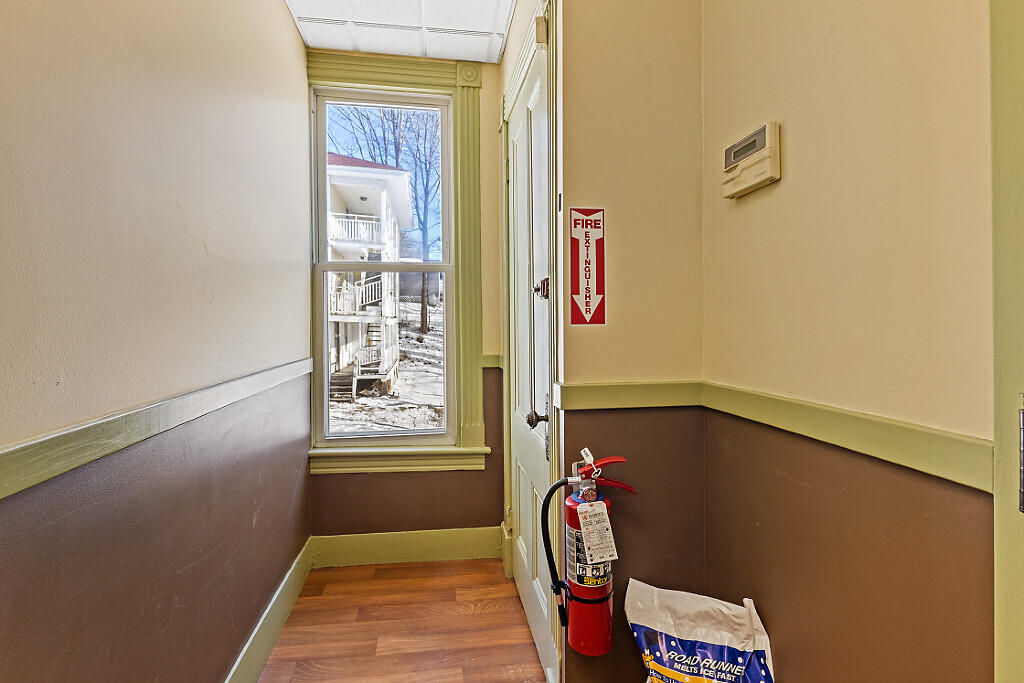 16 E Chestnut Street