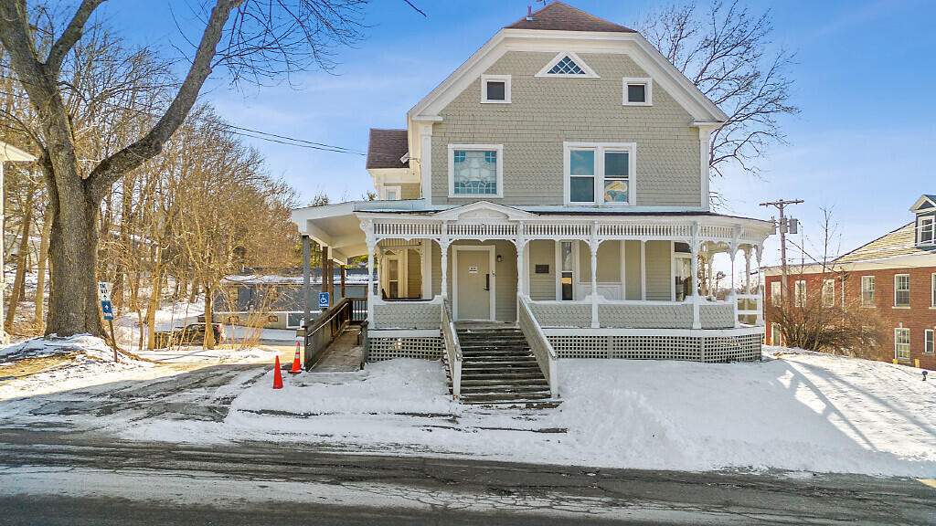 16 E Chestnut Street