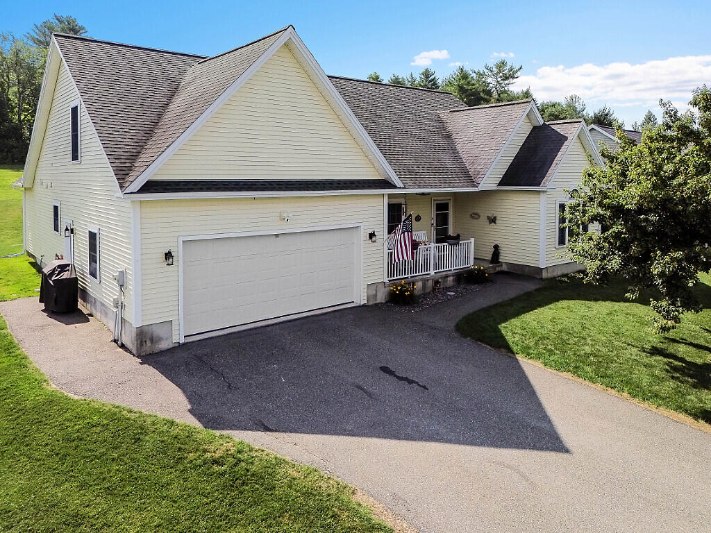 15 Fieldstone Drive