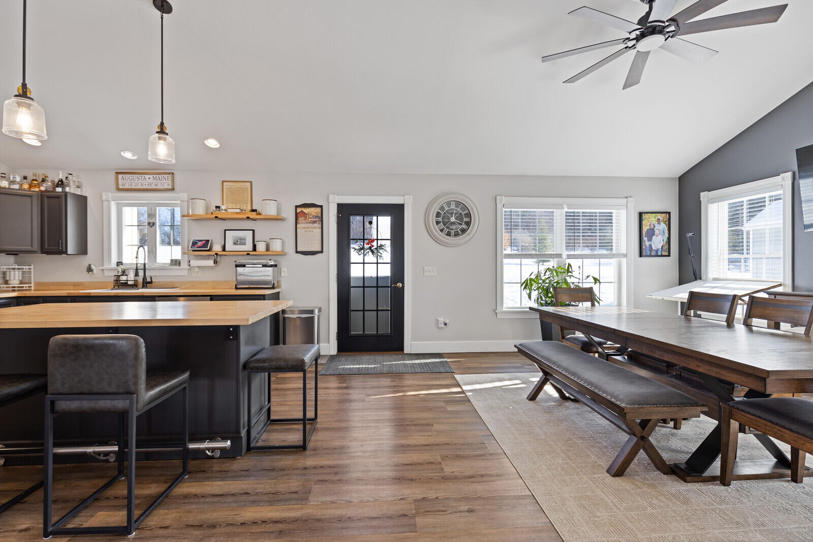 15 Fieldstone Drive