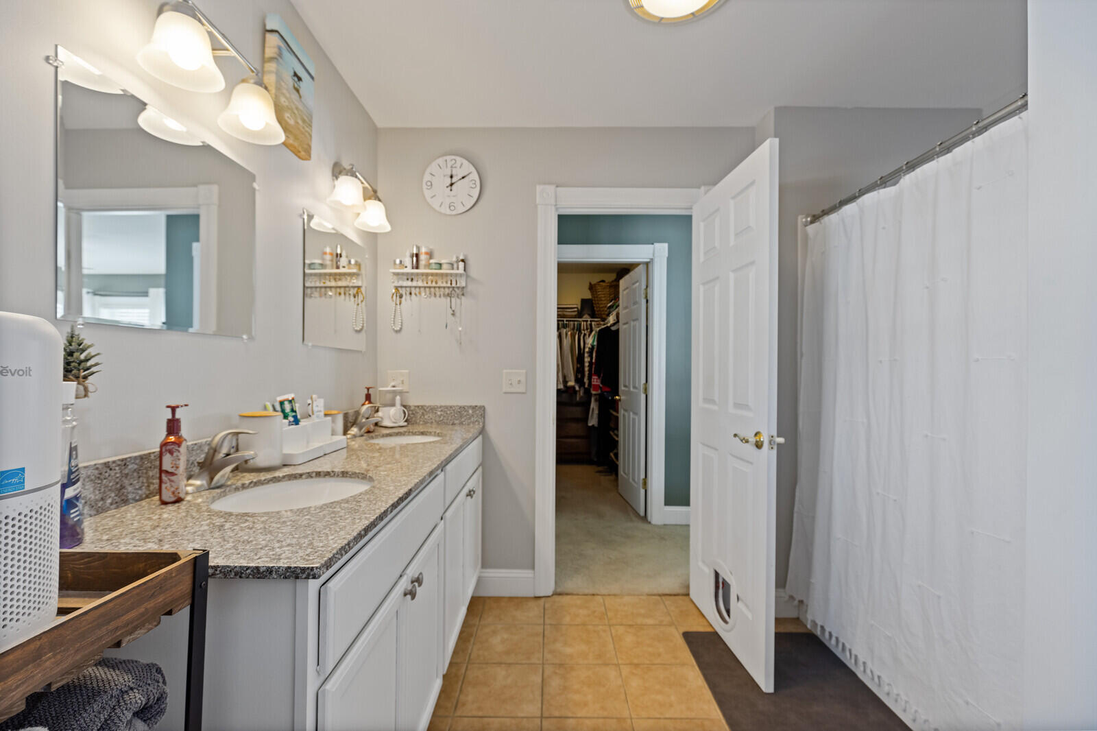 15 Fieldstone Drive