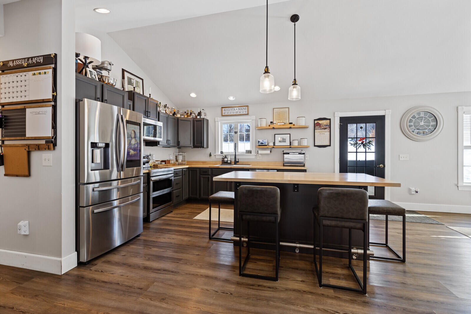 15 Fieldstone Drive