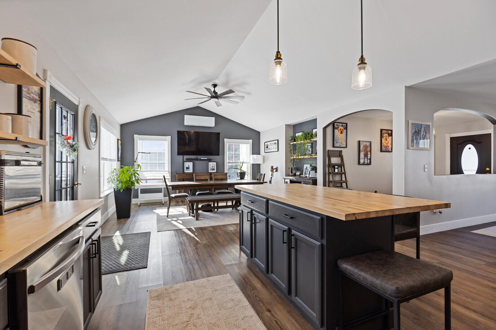 15 Fieldstone Drive