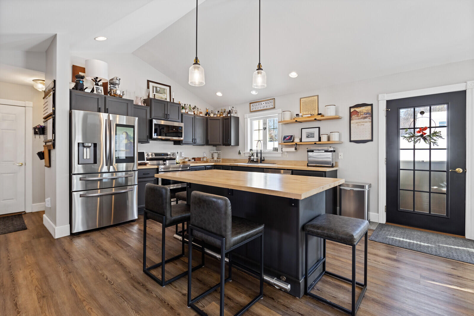 15 Fieldstone Drive