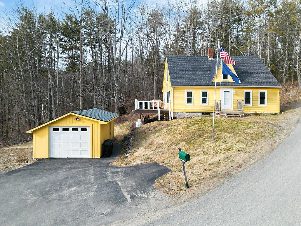 227 Warren Road