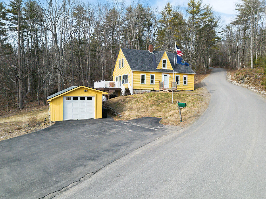 227 Warren Road