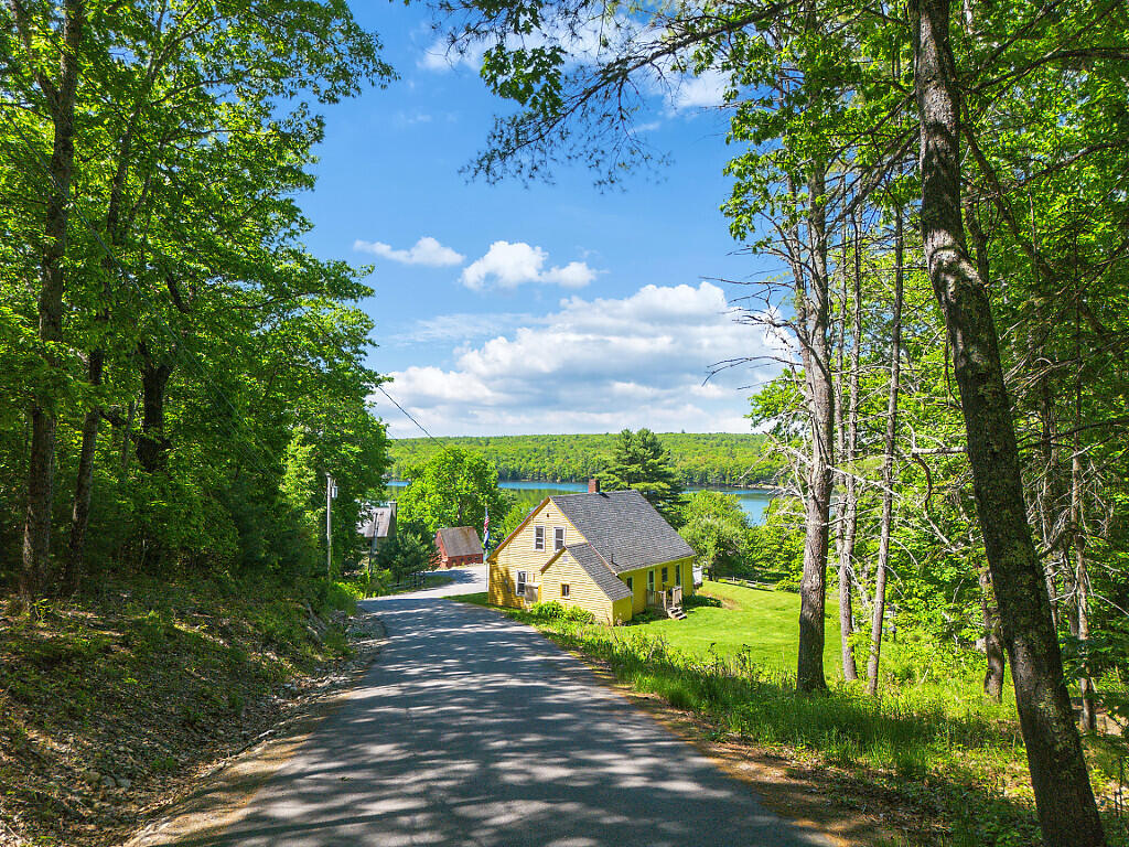 227 Warren Road