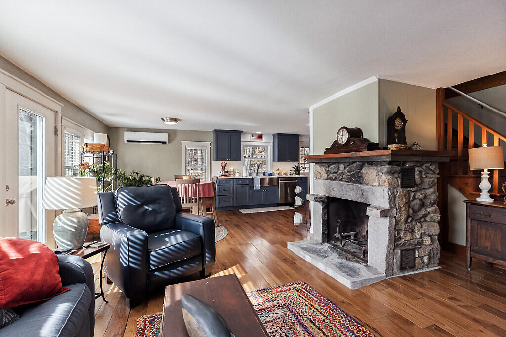 227 Warren Road