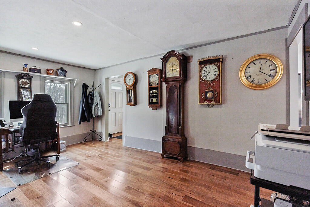 227 Warren Road