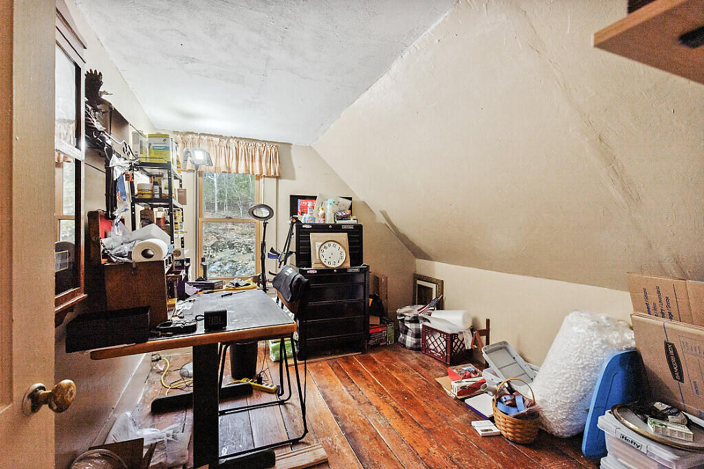 227 Warren Road