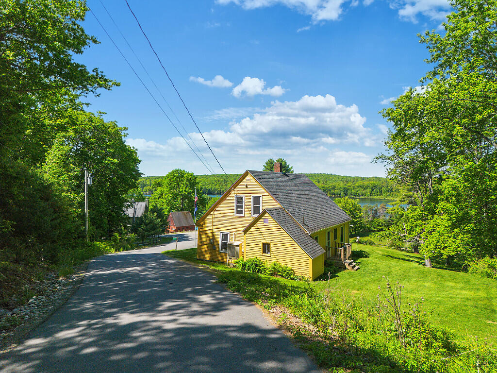 227 Warren Road