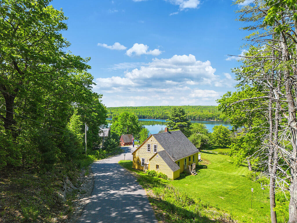 227 Warren Road