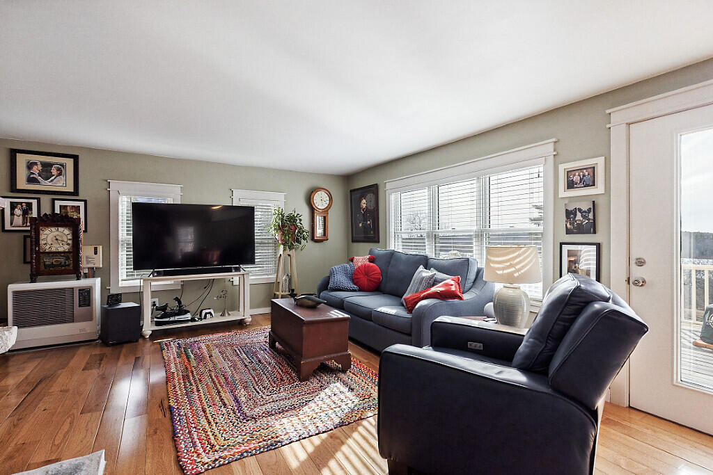 227 Warren Road