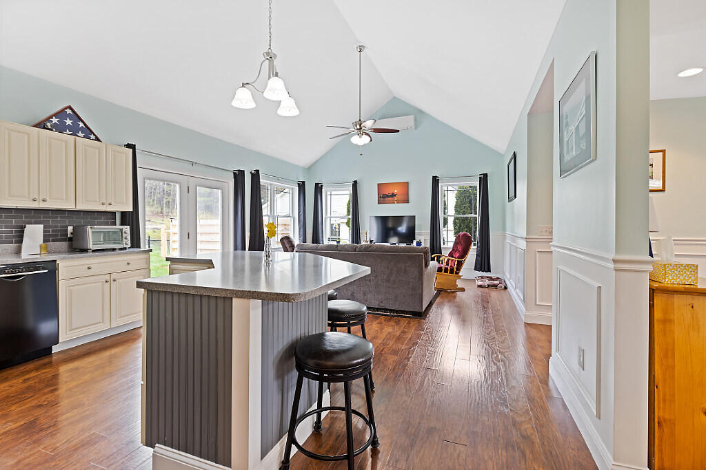19 Fieldstone Drive