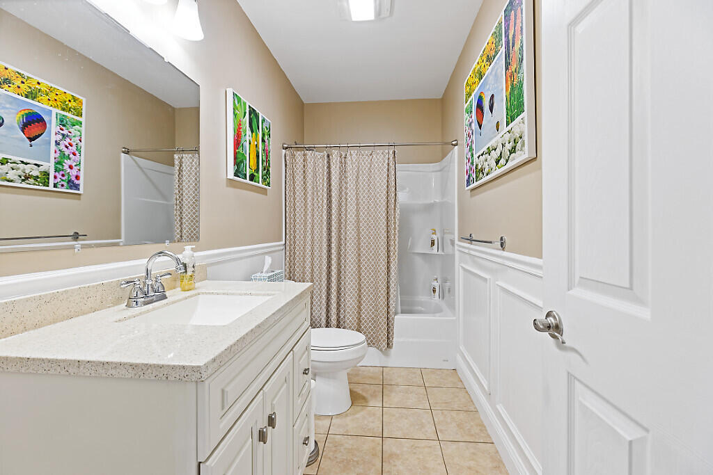 19 Fieldstone Drive