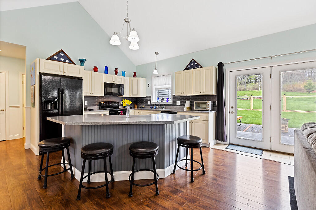 19 Fieldstone Drive