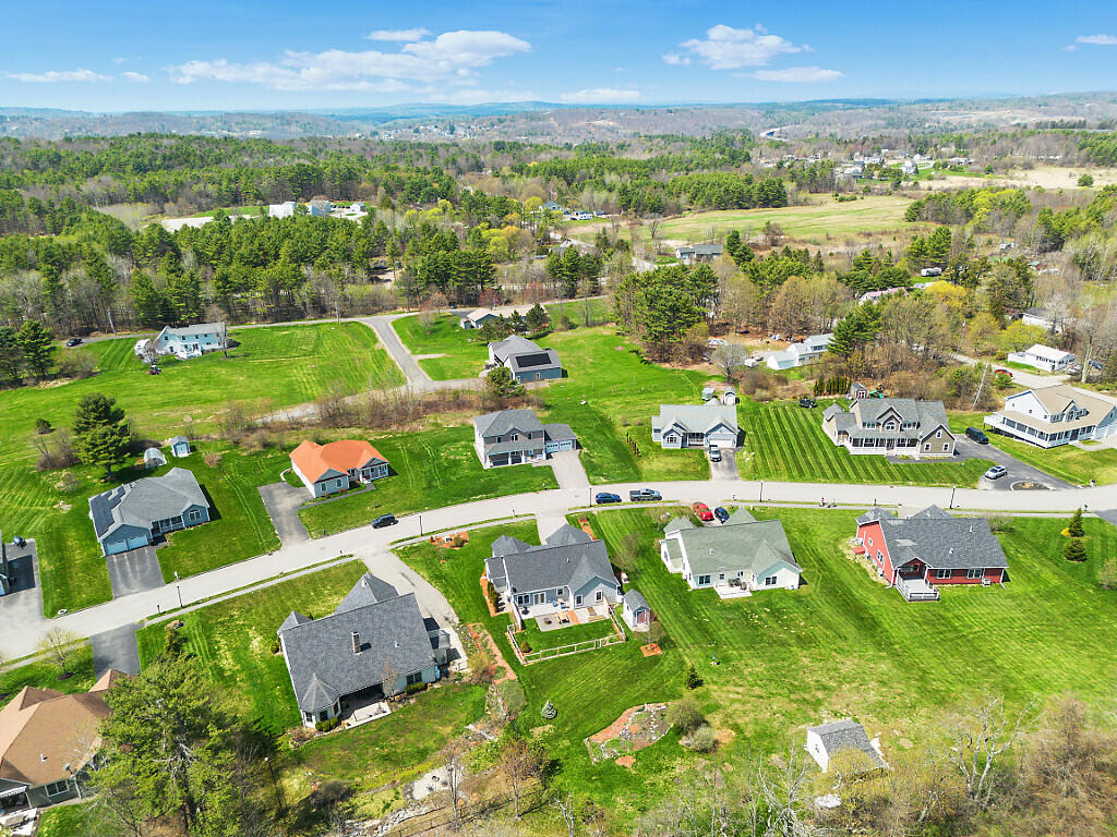 19 Fieldstone Drive