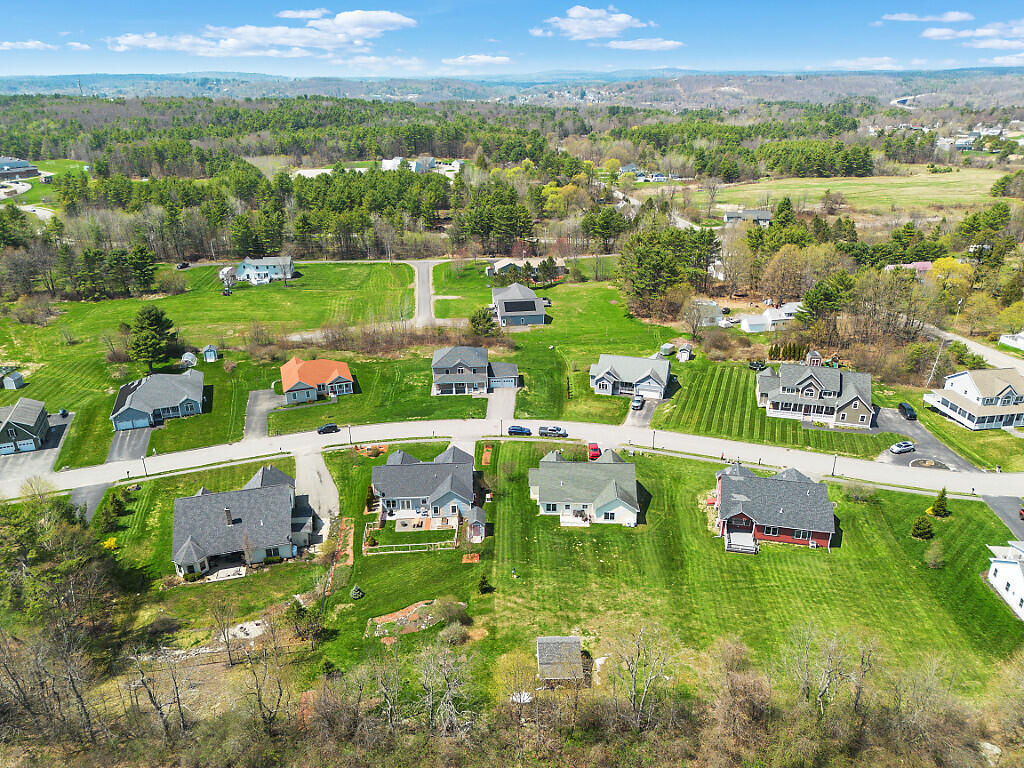19 Fieldstone Drive