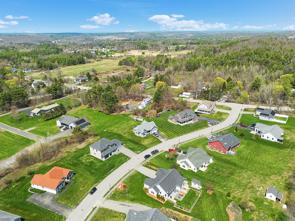 19 Fieldstone Drive