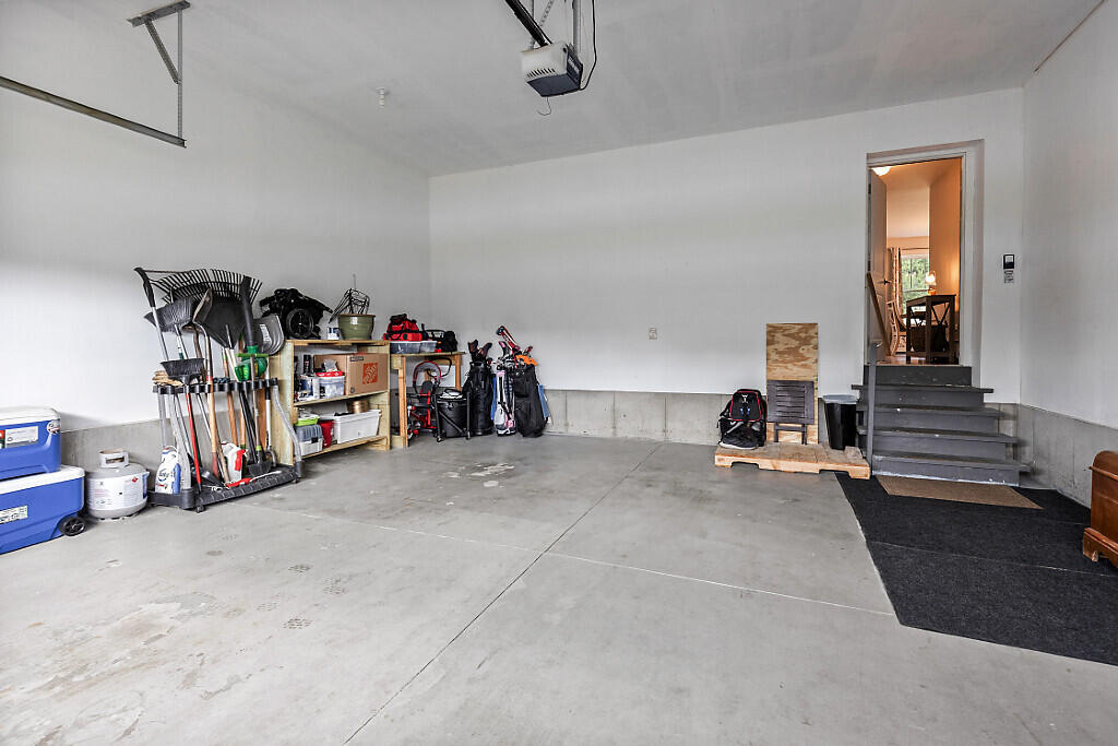9 Fieldstone Drive