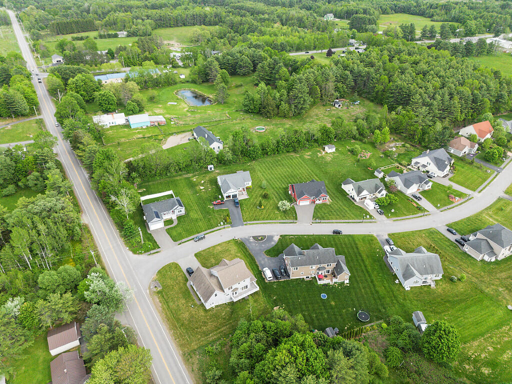 9 Fieldstone Drive