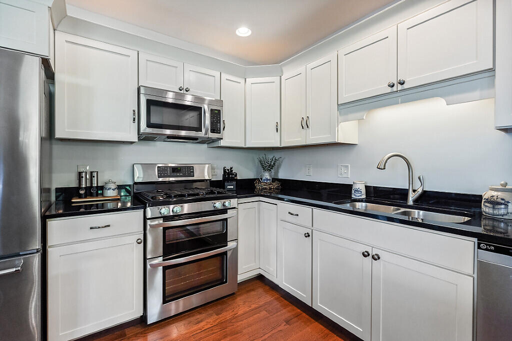 9 Fieldstone Drive
