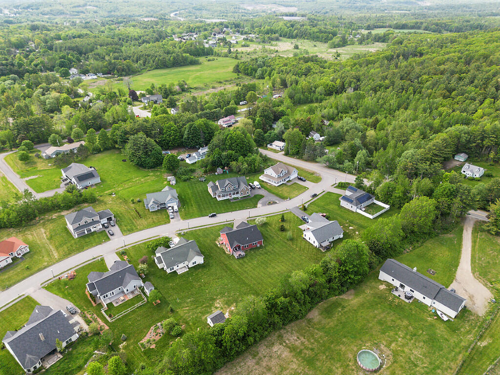 9 Fieldstone Drive