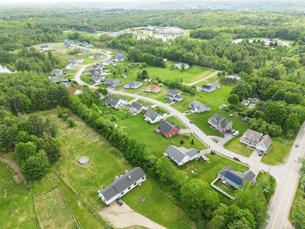 9 Fieldstone Drive
