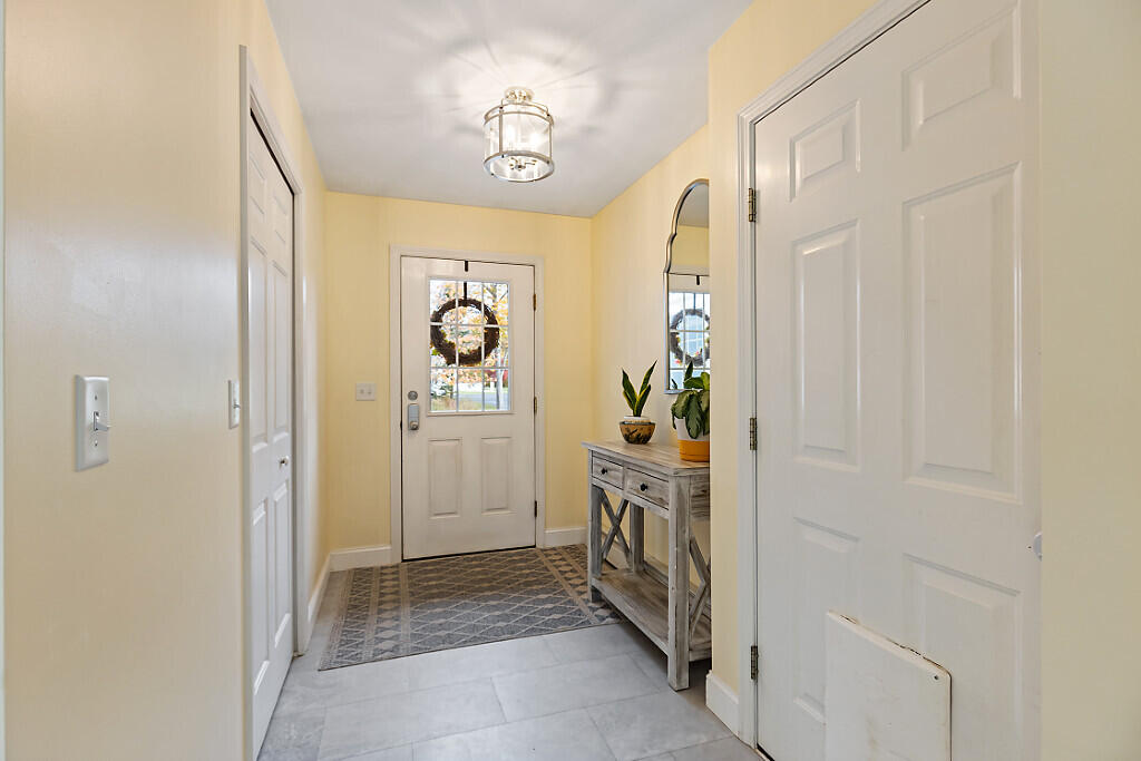 7 Moyse Road