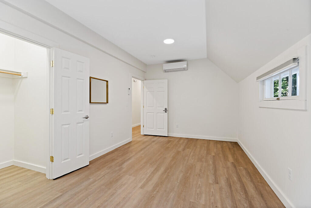 5 Bradford Road