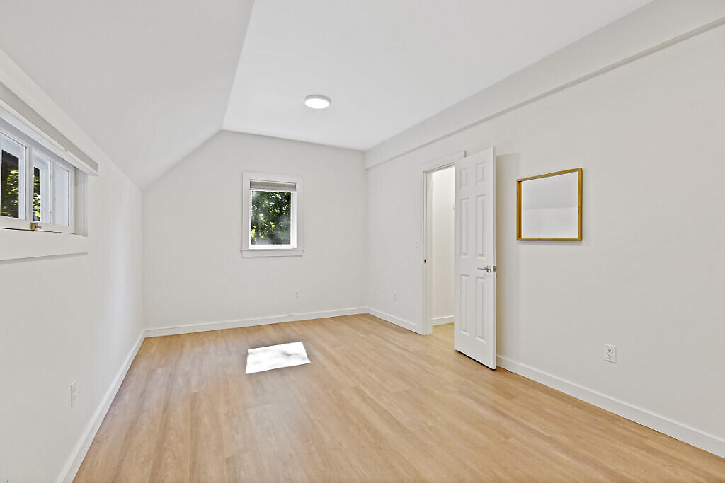 5 Bradford Road