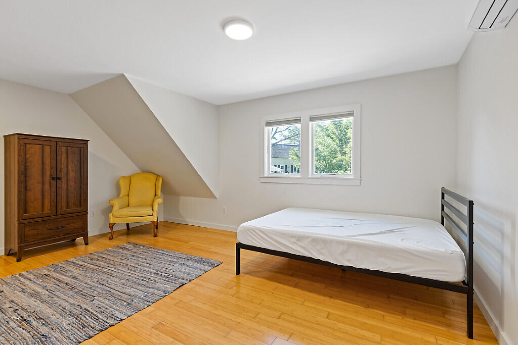 5 Bradford Road