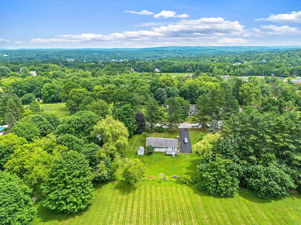 23 W Hill Road