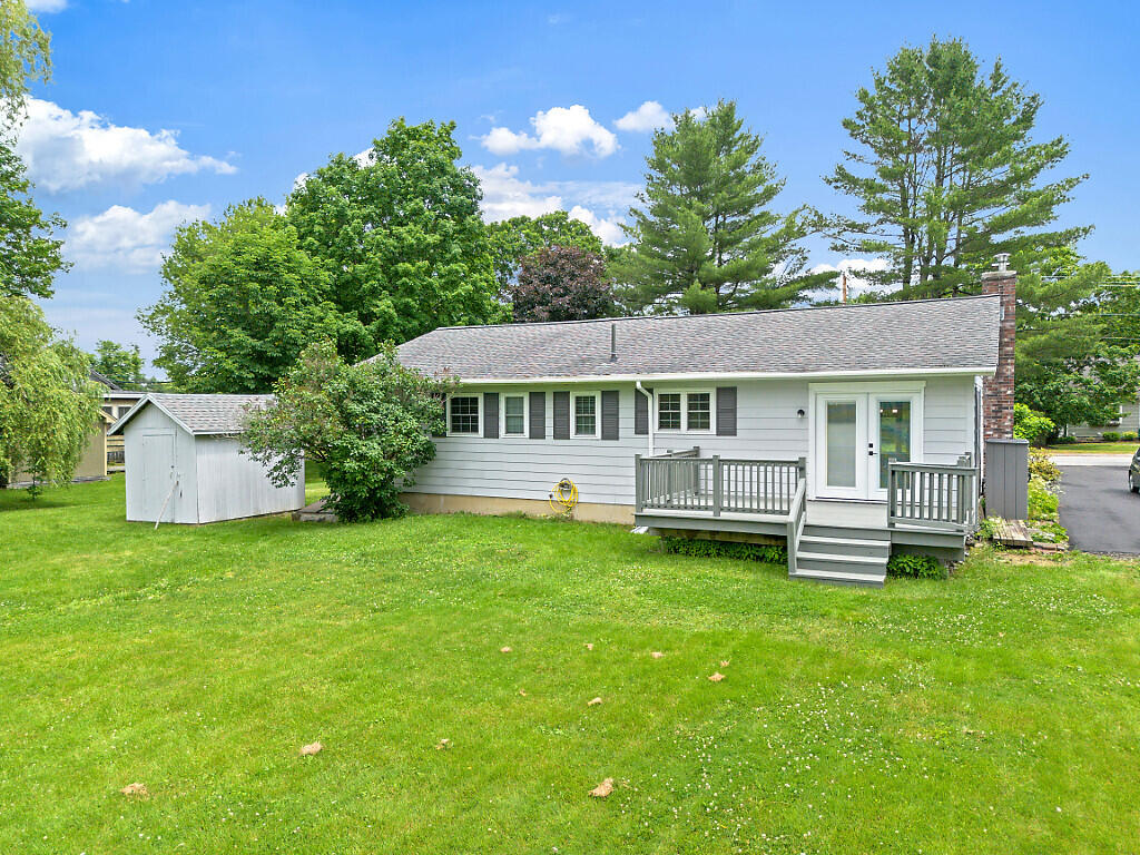 23 W Hill Road