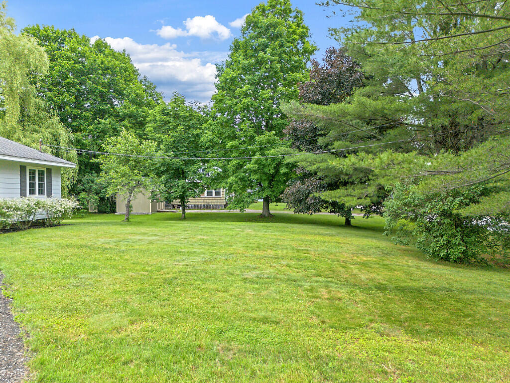 23 W Hill Road