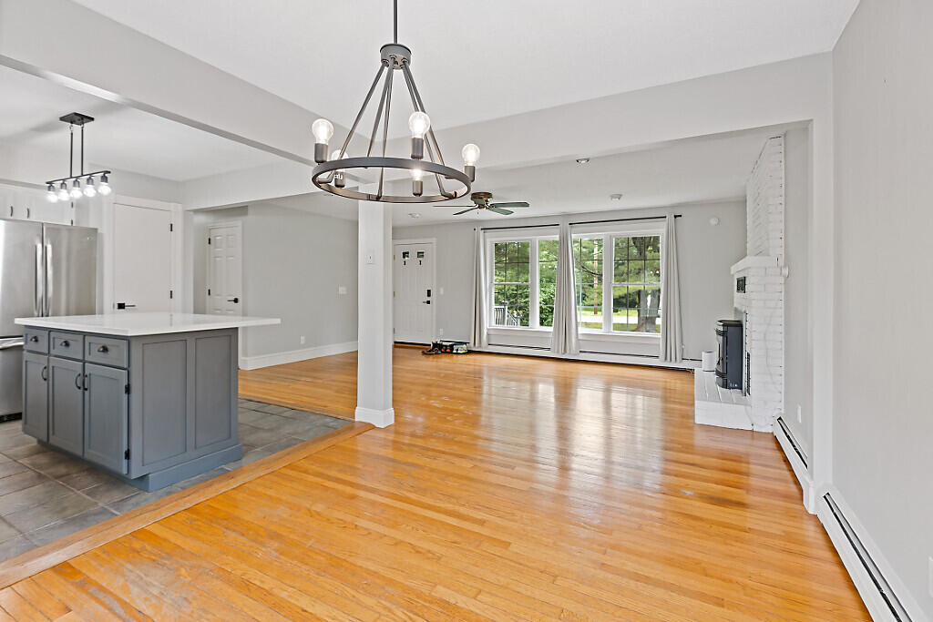 23 W Hill Road