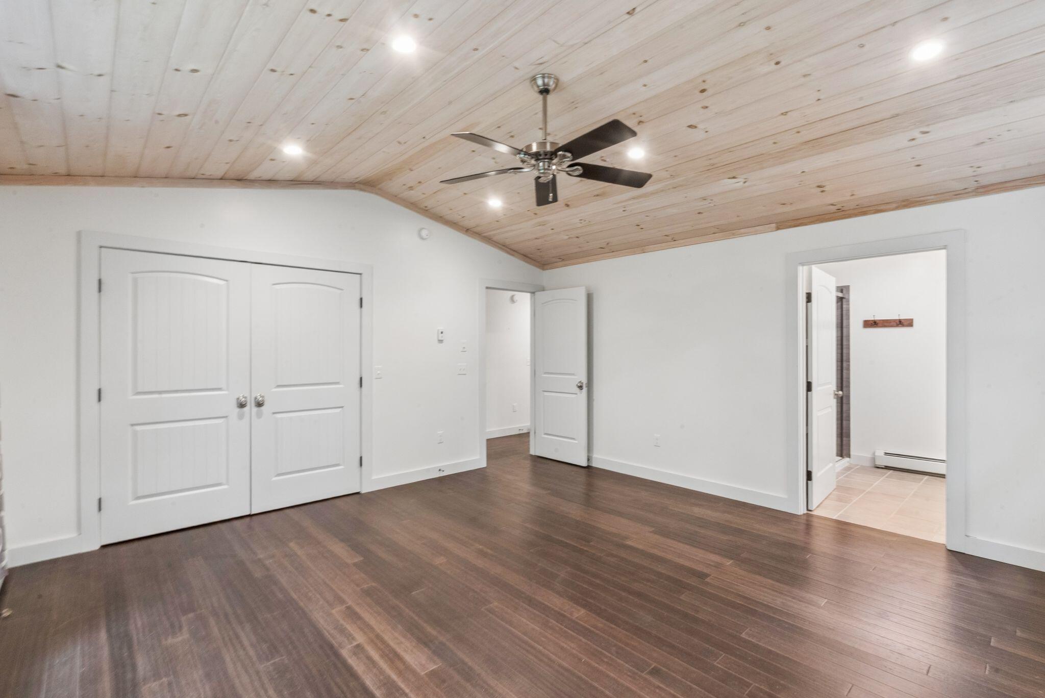 67 E West Lane