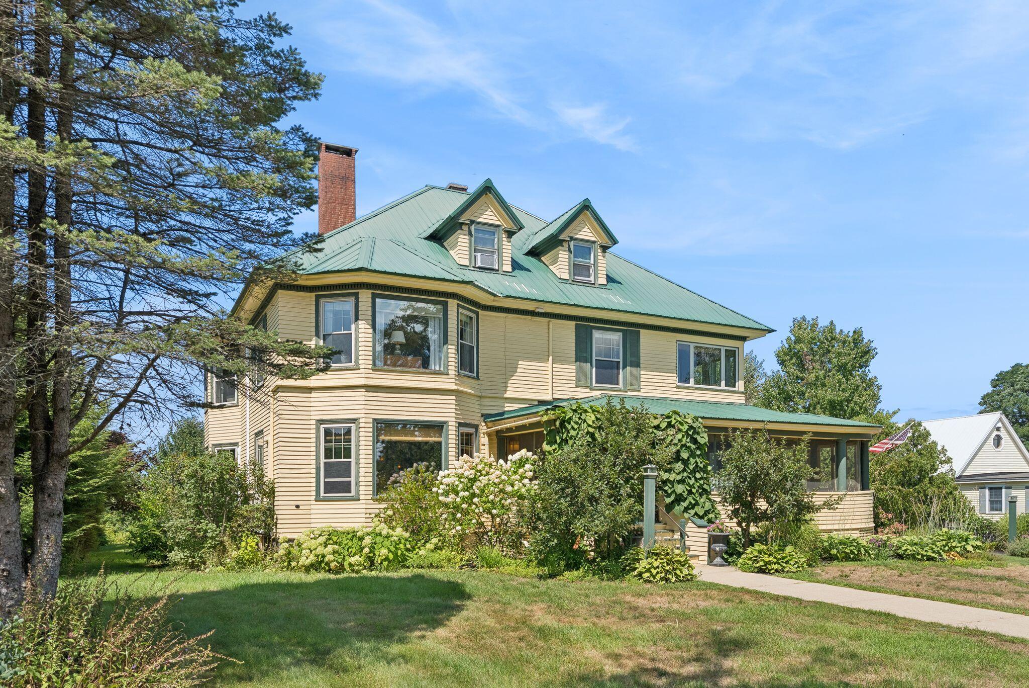 548 Main Street